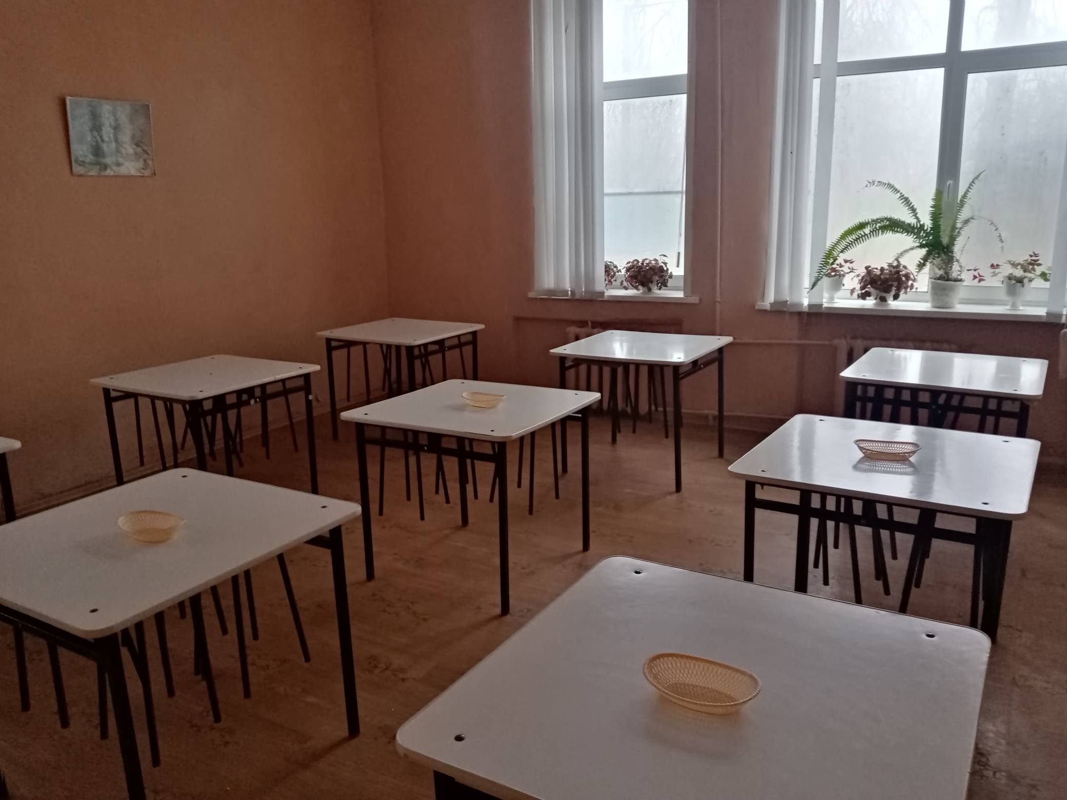 Изображения столовой.